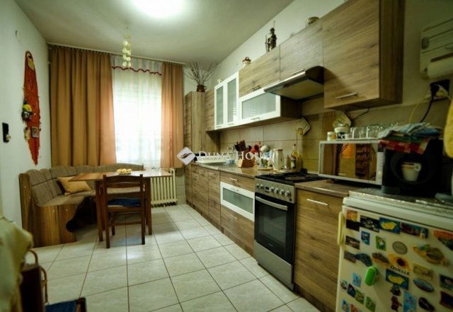 Eladó családi ház, Körmenden 64.9 M Ft, 6 szobás