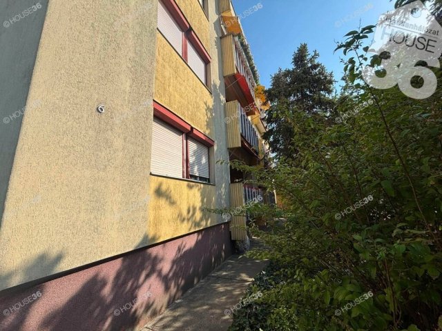 Eladó téglalakás, Kecskeméten 55.9 M Ft, 2 szobás