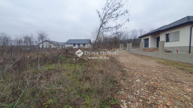 Eladó telek, Kerepesen 125 M Ft / költözzbe.hu