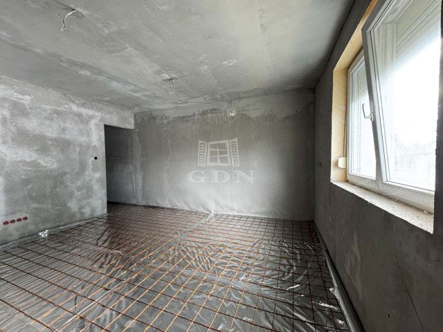 Eladó családi ház, Szigethalmon 95 M Ft, 4 szobás