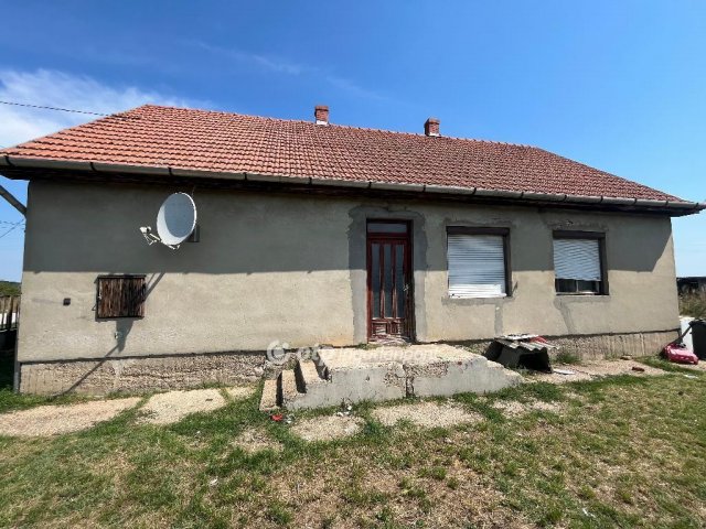 Eladó családi ház, Balmazújvárosban 22.9 M Ft, 3 szobás