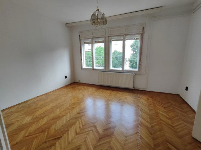 Eladó téglalakás, Szegeden, Rózsa utcában 58.5 M Ft, 3 szobás