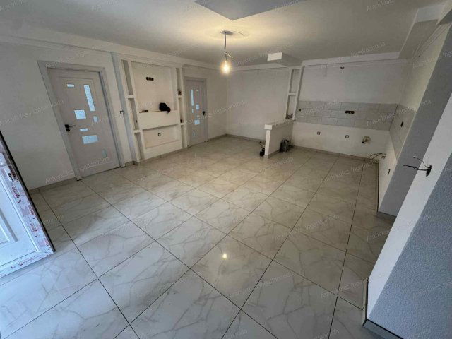 Eladó téglalakás, Békéscsabán 45.49 M Ft, 3 szobás