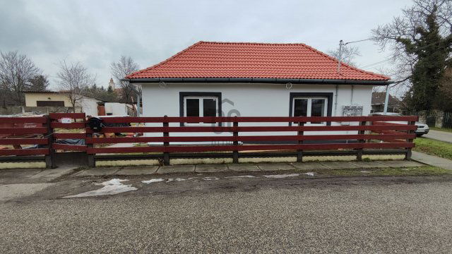 Eladó családi ház, Berhidán 49.9 M Ft, 3 szobás