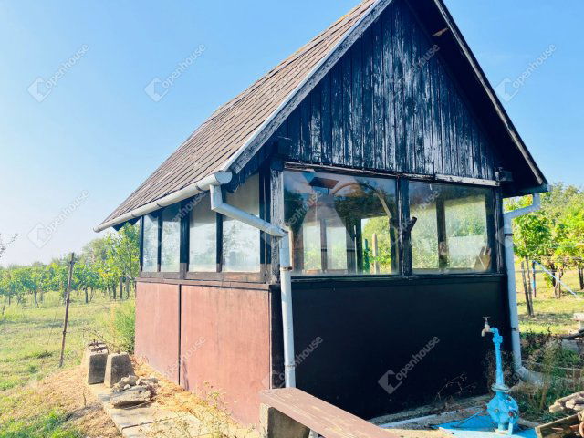 Eladó telek, Alsópáhokon 10.5 M Ft / költözzbe.hu