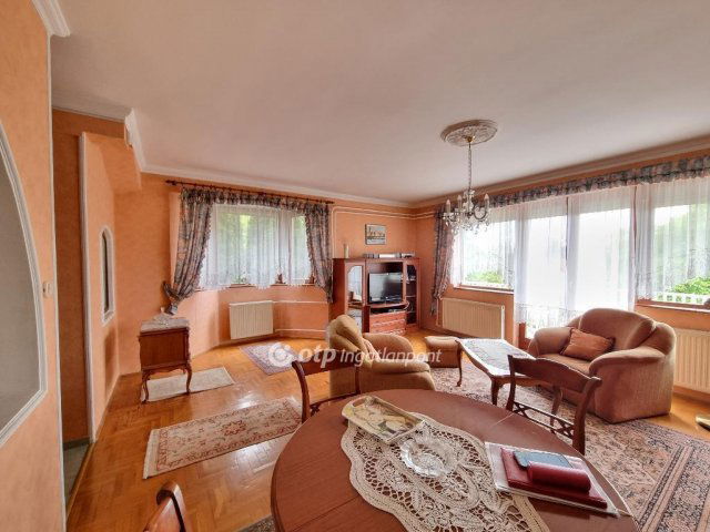 Eladó családi ház, Budakeszin 169.77 M Ft, 7 szobás