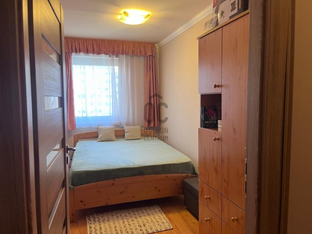 Eladó panellakás, Debrecenben 63.9 M Ft, 3 szobás