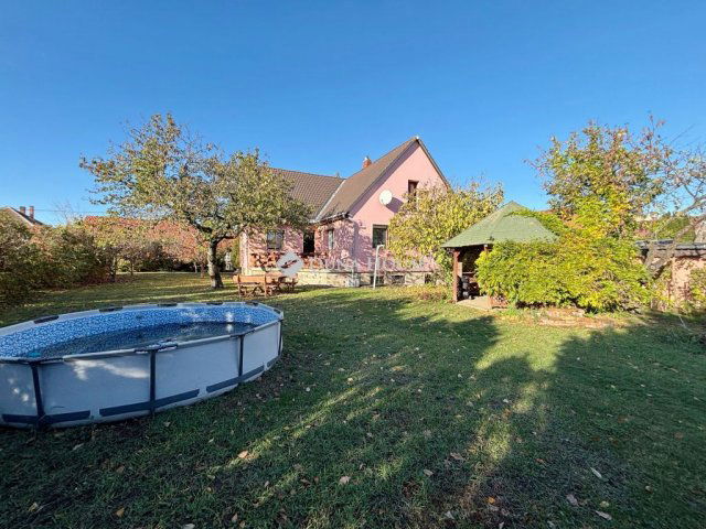 Eladó családi ház, Szombathelyen 71.9 M Ft, 5 szobás