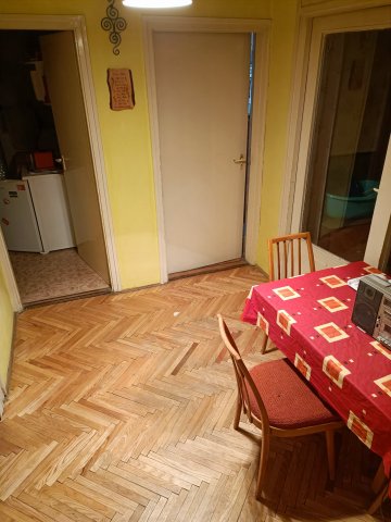 Eladó téglalakás, Kaposváron 44.5 M Ft, 3 szobás