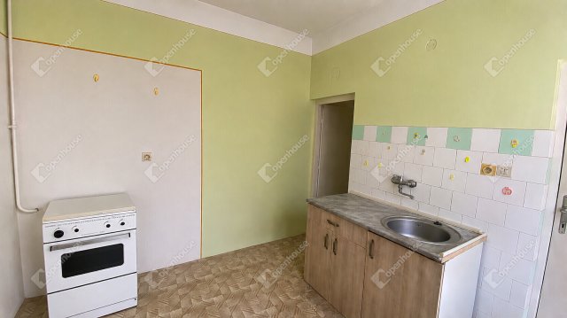 Eladó családi ház, Miskolcon 37.9 M Ft, 2 szobás