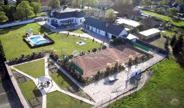 Eladó családi ház, Tápióbicskén 542.812 M Ft, 5 szobás