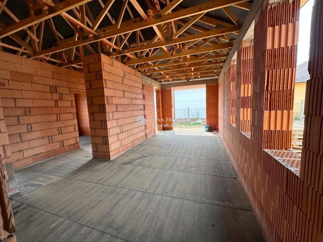 Eladó ikerház, Újlengyelen 79.9 M Ft, 3 szobás