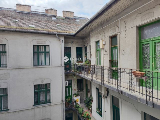 Eladó téglalakás, Budapesten, VII. kerületben 79.9 M Ft