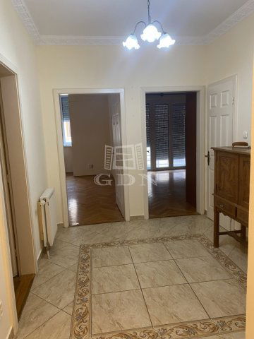 Kiadó téglalakás, albérlet, Kaposváron 250 E Ft / hó, 3 szobás