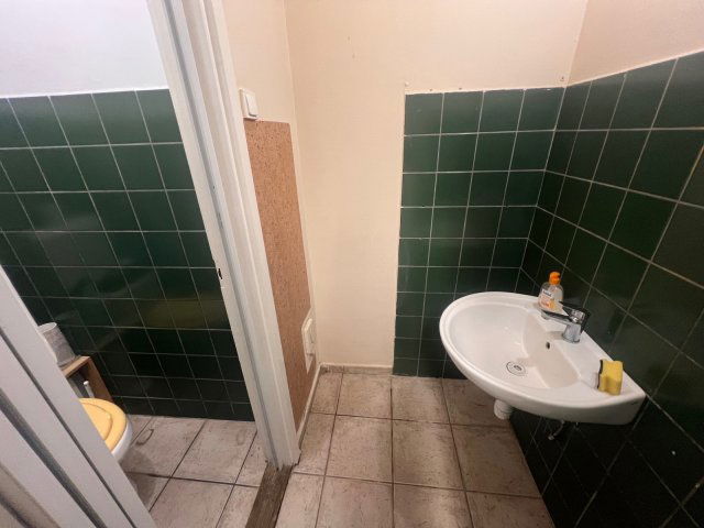 Eladó üzlethelyiség, Nyíregyházán 29.9 M Ft, 1 szobás