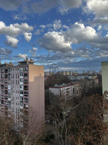 Eladó panellakás, Pécsett 39.9 M Ft, 3 szobás