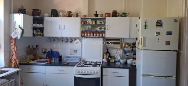 Eladó téglalakás, Pécsett 32.9 M Ft, 2 szobás