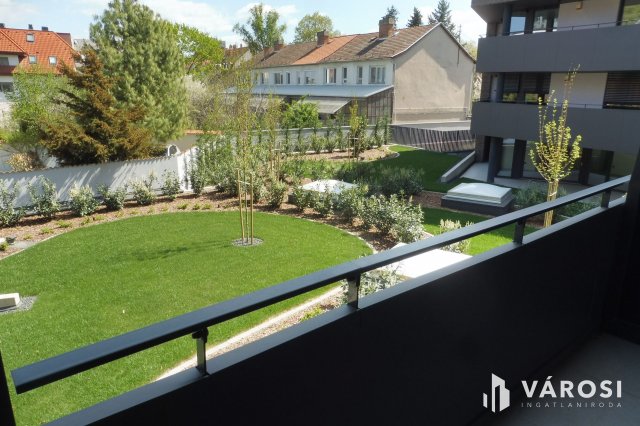 Kiadó téglalakás, albérlet, Szegeden 422 E Ft / hó, 3 szobás