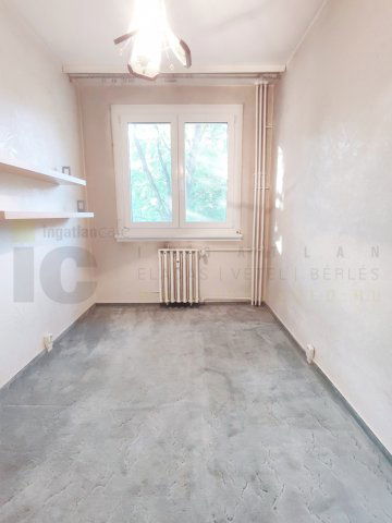 Kiadó panellakás, albérlet, Szegeden 180 E Ft / hó, 2+2 szobás