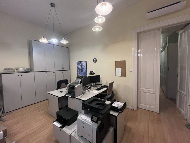 Eladó téglalakás, Budapesten, VII. kerületben 80 M Ft, 2 szobás