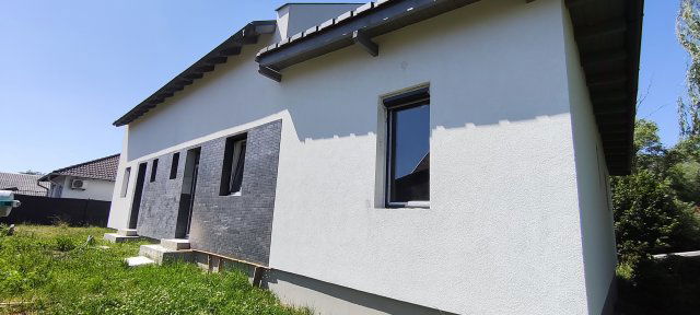 Eladó ikerház, Pécelen 119.9 M Ft, 6 szobás