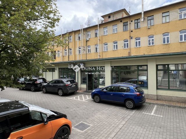 Eladó ipari ingatlan, Budapesten, VIII. kerületben 300 M Ft