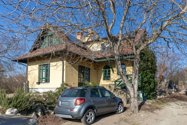 Eladó családi ház, Fóton 139.9 M Ft, 5+1 szobás