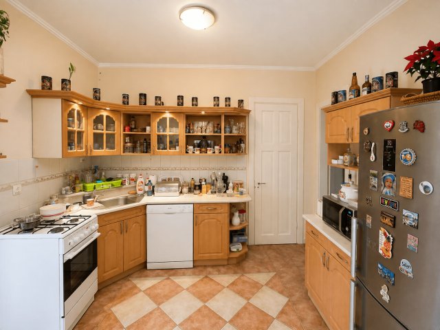 Eladó családi ház, XV. kerületben, Nyáry Pál utcában