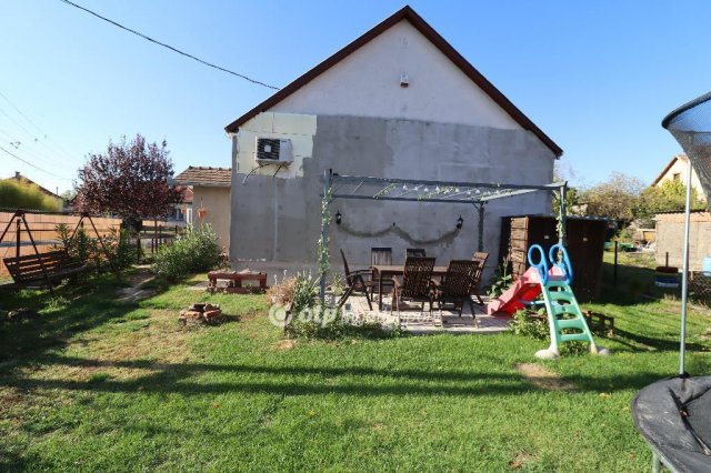 Eladó családi ház, Dunaegyházán 27.5 M Ft, 2 szobás