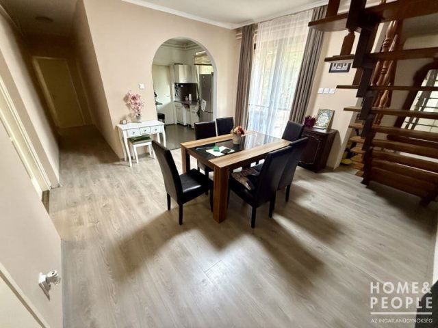 Eladó családi ház, Szegeden 114.99 M Ft, 4+1 szobás