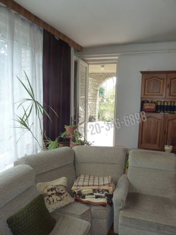 Eladó családi ház, Balatonfüreden 250 M Ft, 6 szobás