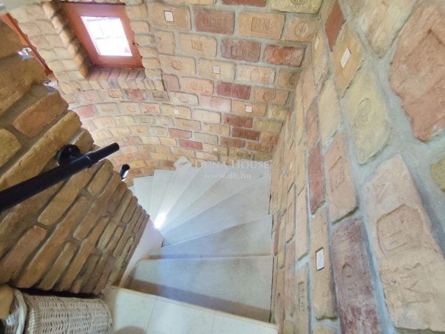 Eladó családi ház, Budapesten, XXI. kerületben 289.9 M Ft