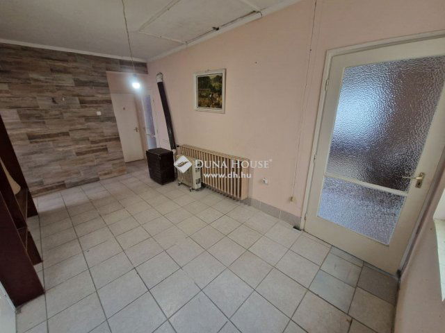 Eladó családi ház, Szeremlén 18 M Ft, 3 szobás