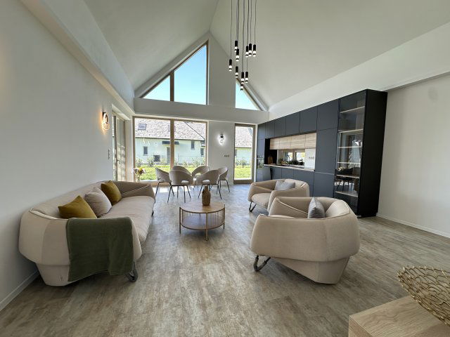 Eladó családi ház, Cserszegtomajon 165 M Ft, 3 szobás