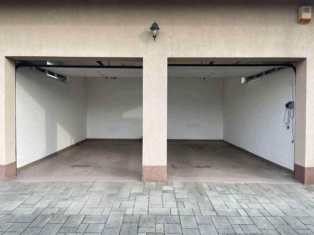 Eladó családi ház, Debrecenben, Vámospércsi úton 179.9 M Ft