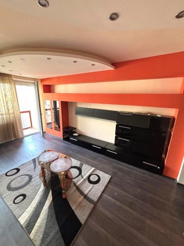 Kiadó panellakás, albérlet, Tatabányán 180 E Ft / hó, 2 szobás