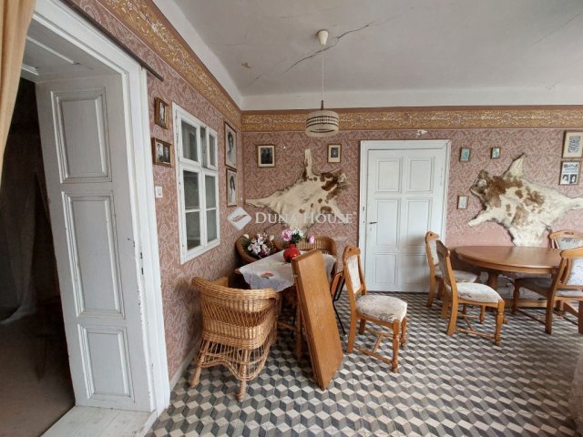 Eladó családi ház, Érsekcsanádon 18.99 M Ft, 4 szobás