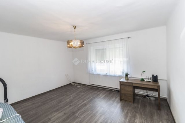 Eladó családi ház, Bükön 73.5 M Ft, 6 szobás