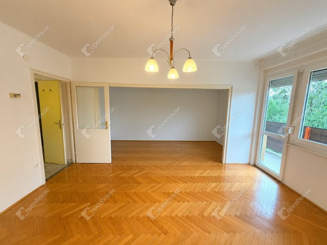 Eladó téglalakás, Keszthelyen 47.9 M Ft, 3 szobás