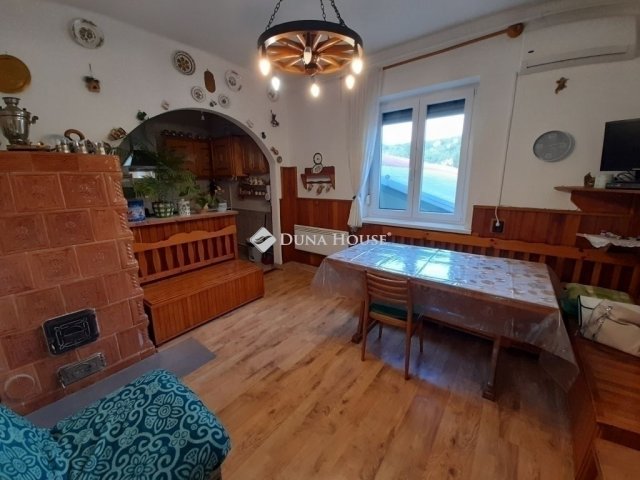 Eladó családi ház, Gödöllőn 109.9 M Ft, 5 szobás