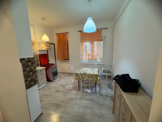 Kiadó családi ház, albérlet, XVII. kerületben, Ecsedháza utcában