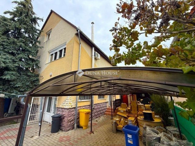 Eladó családi ház, Gyálon 194.9 M Ft, 5 szobás