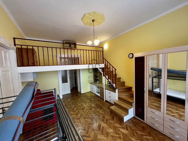 Kiadó téglalakás, albérlet, VI. kerületben, Vörösmarty utcában