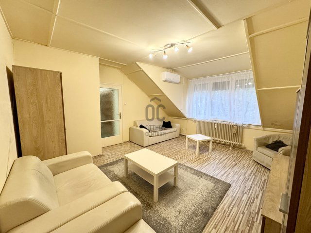 Eladó téglalakás, Szekszárdon, Széchenyi utcában 32.9 M Ft