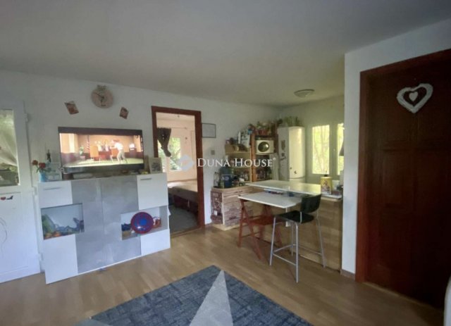 Eladó családi ház, Pomázon, Forrás úton 76 M Ft, 3 szobás