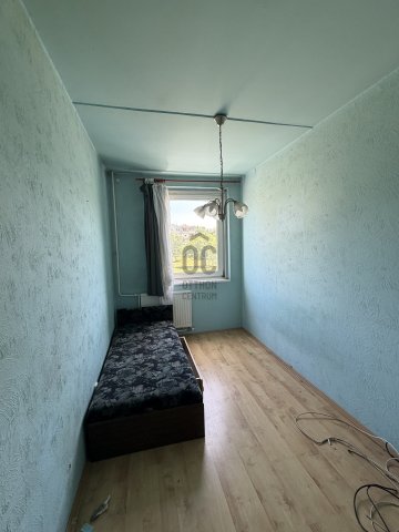 Eladó panellakás, Nyíregyházán 41.5 M Ft, 3 szobás