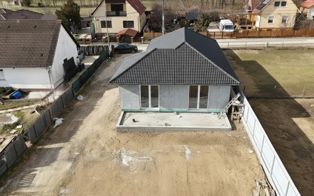 Eladó családi ház, Sülysápon 75.9 M Ft, 4 szobás