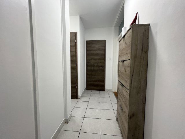 Eladó panellakás, Szekszárdon 34.5 M Ft, 2 szobás