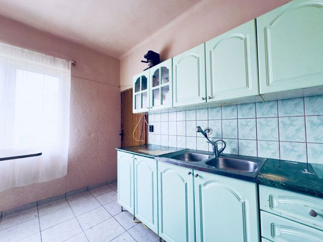Eladó családi ház, Tiszaújvárosban 35 M Ft, 3 szobás