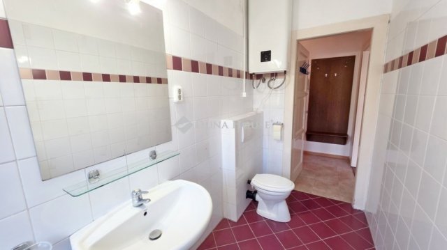 Eladó téglalakás, Szombathelyen 45 M Ft, 2 szobás